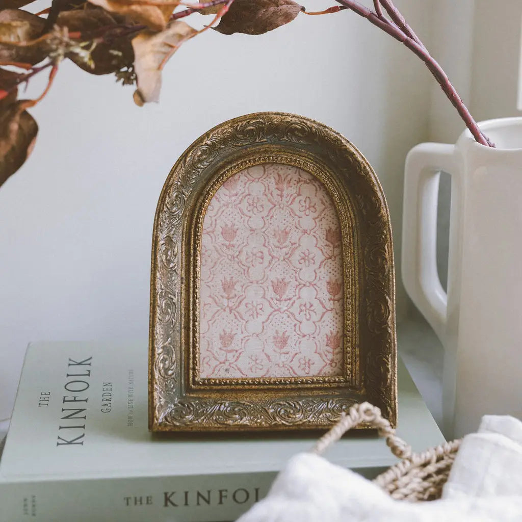 PL Arched Photo Frame