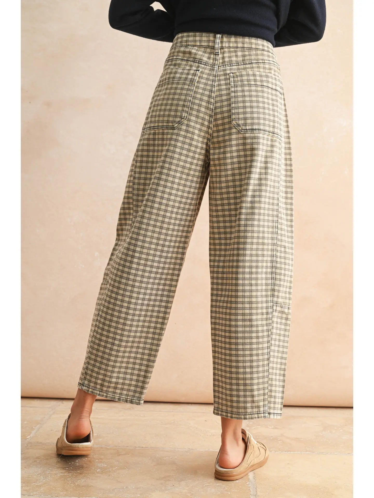 Checker Pattern Barrel Pants