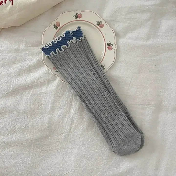 Ruffled Edge Solid Stripe Sock