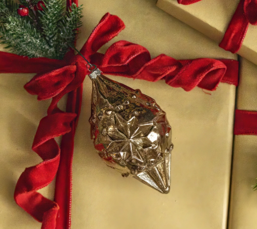 5.75" Mocha Finial Ornament