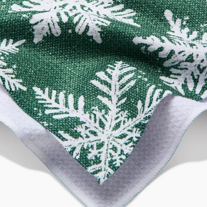 Snowy Days Green Geometry Towel