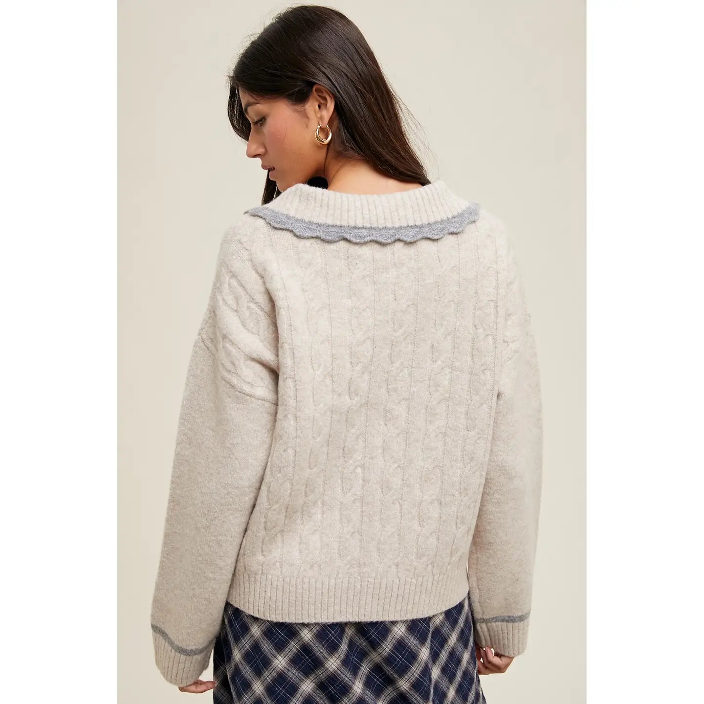 Contrast Collared Cable Knit Sweater
