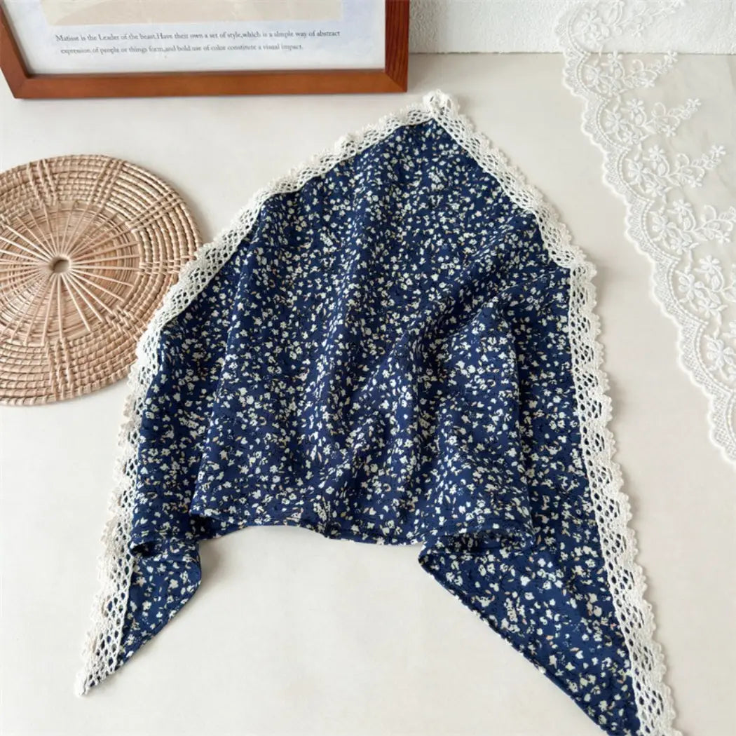 Ditsy Floral Lace Trim Triangle Scarf