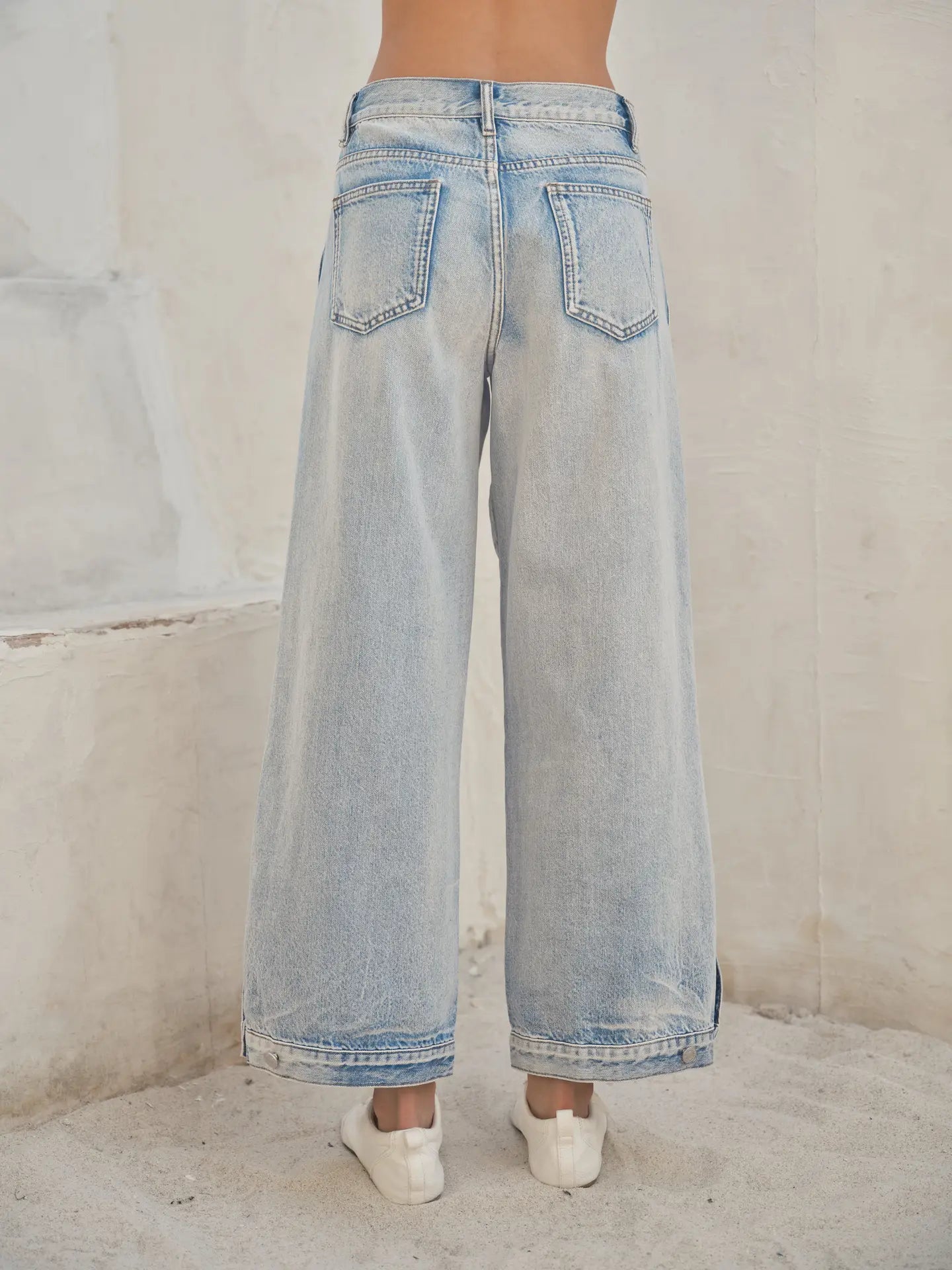 Curve Sideseam Two Way Detail Vintage Washed Jeans
