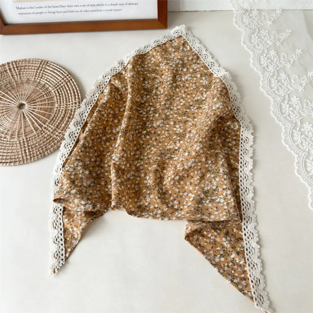 Ditsy Floral Lace Trim Triangle Scarf
