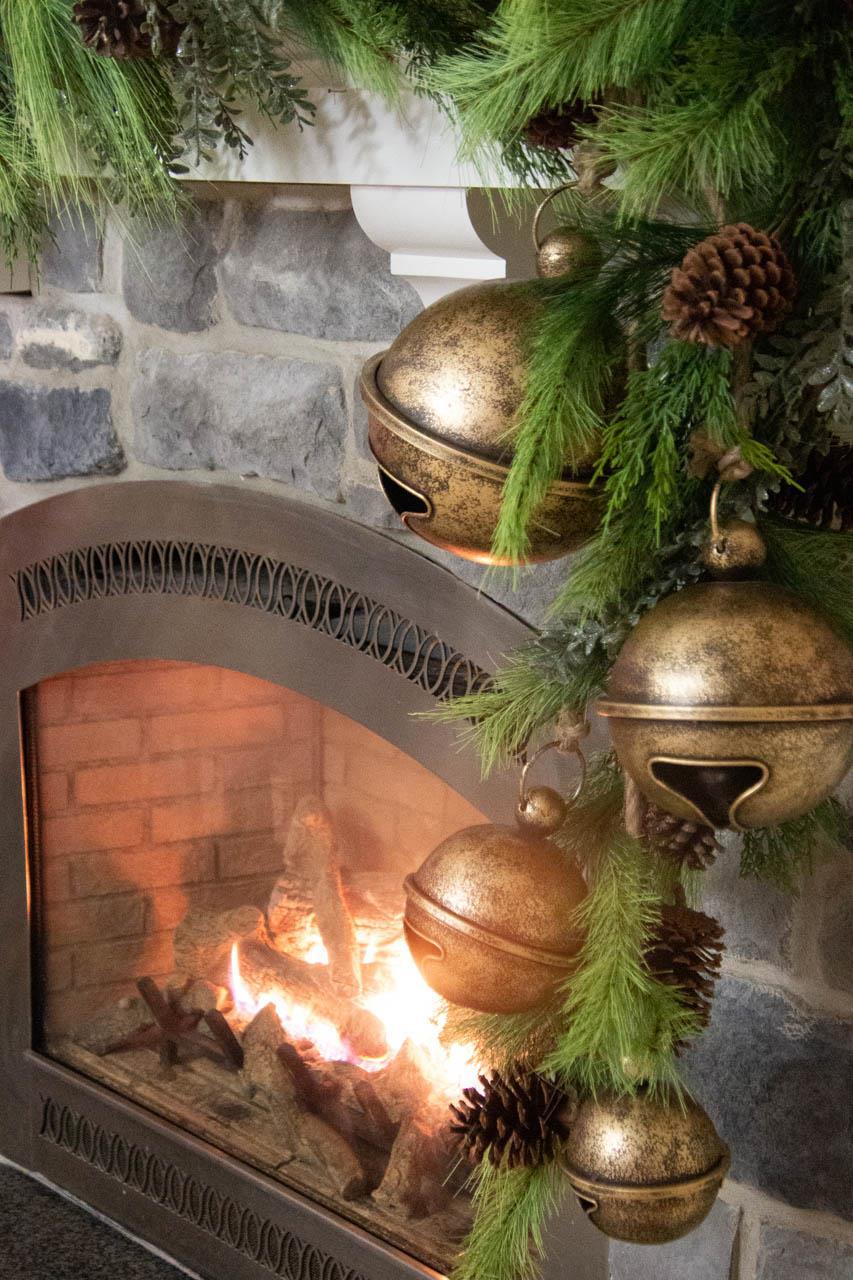 Hanging Gold Jingle Bells