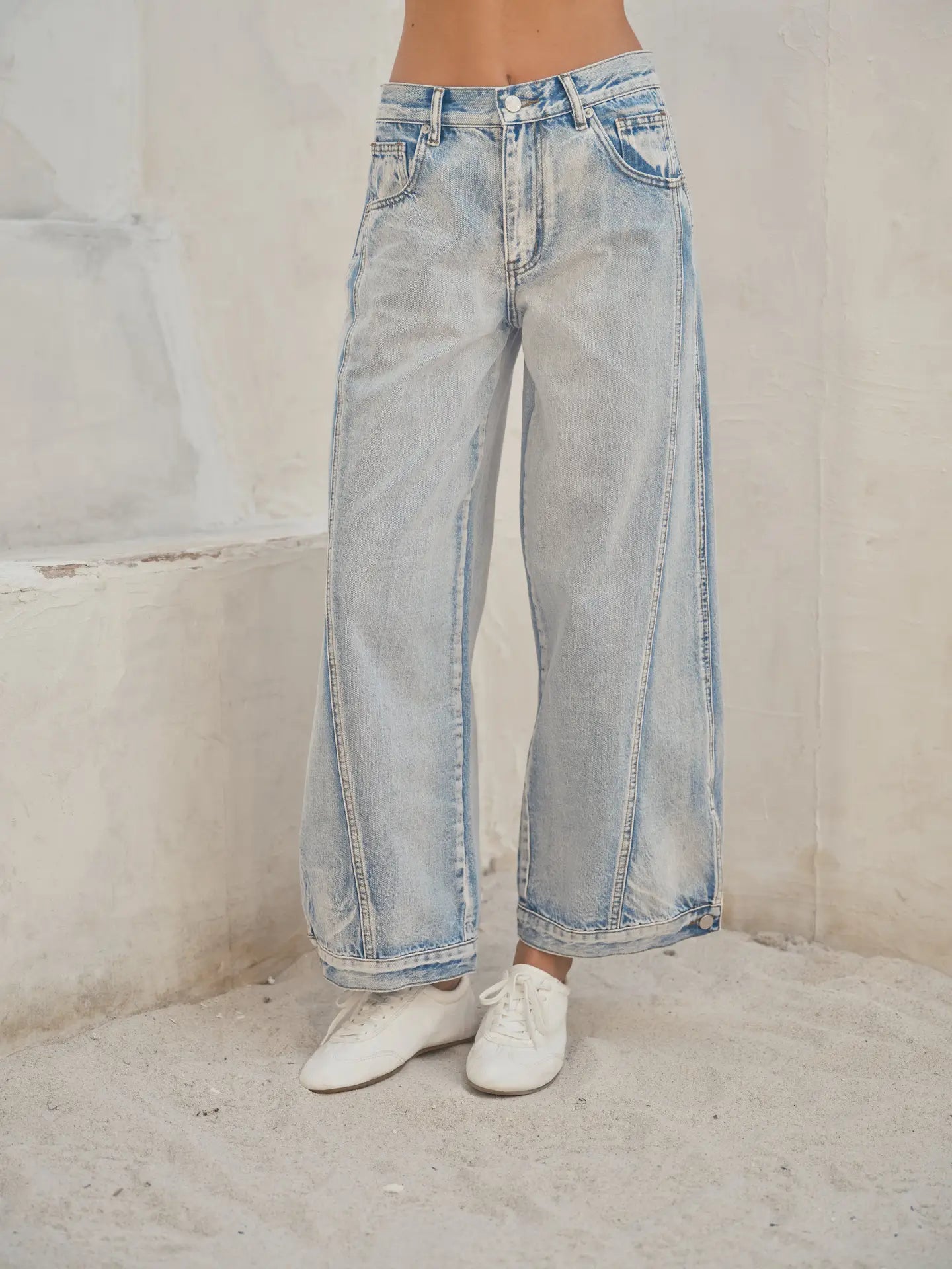 Curve Sideseam Two Way Detail Vintage Washed Jeans