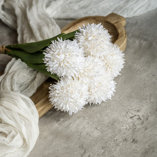 16.5" White Mum Bundle