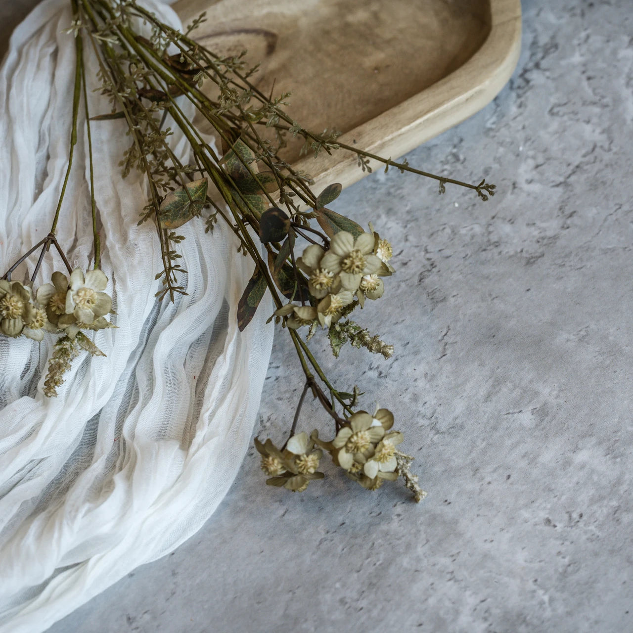 20" Rustic Green Wildflower Spray