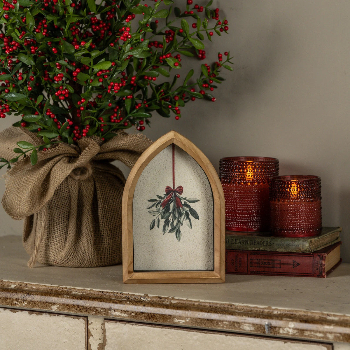 8" Mistletoe Framed Sign