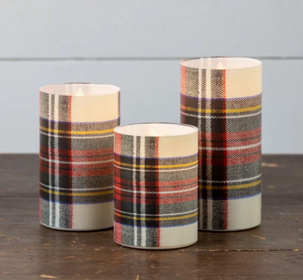 White Tartan 3D Flame Glass Candle