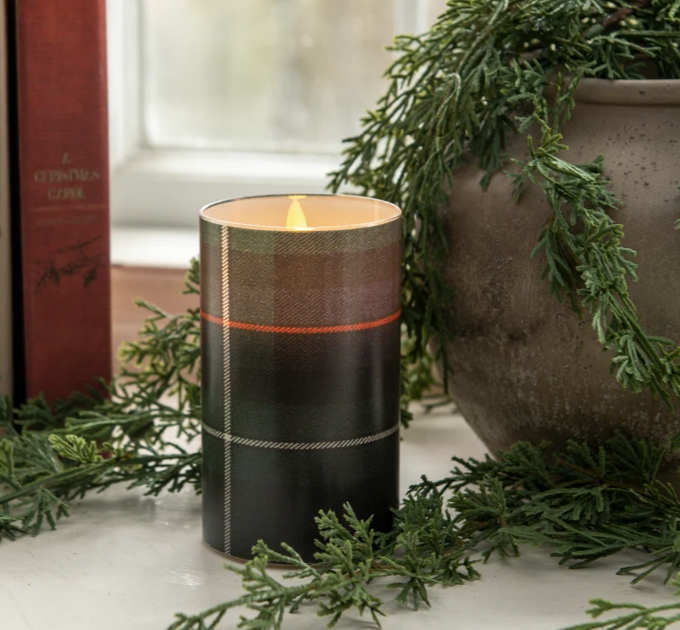 Green/Black Tartan 3D Flame Candle