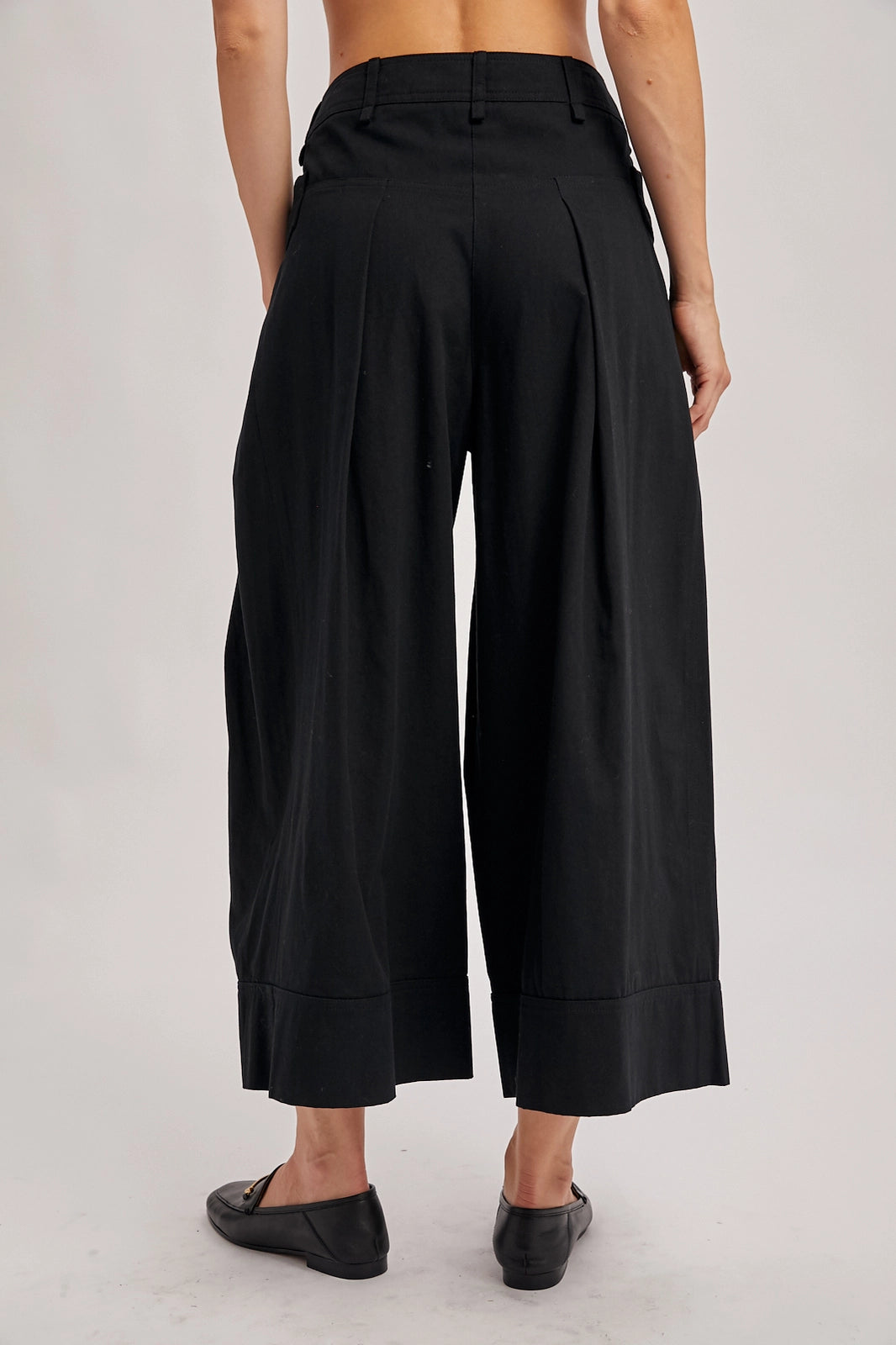 Pleated Wide Leg Culotte