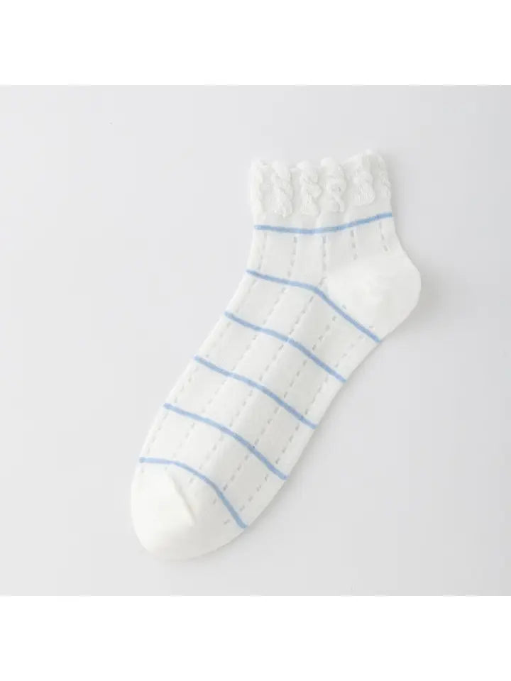 Ruffle Trim Striped Ankle Socks