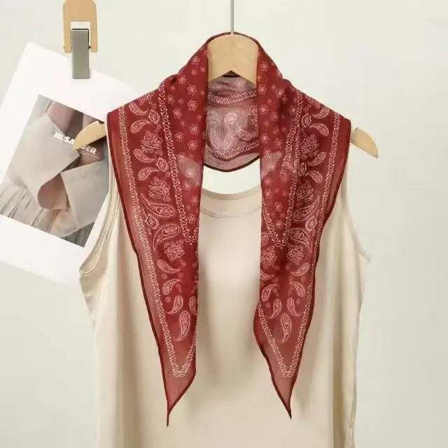 Lightweight Triangle Scarf